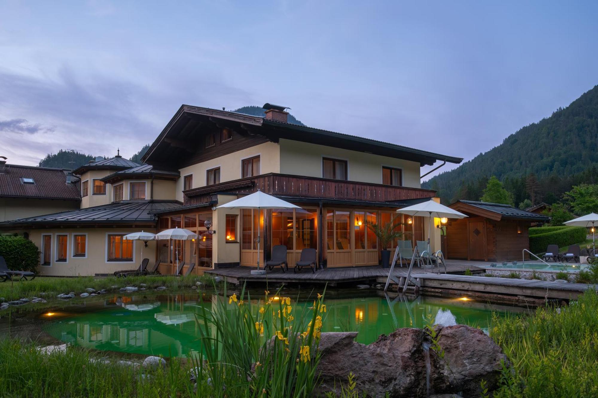 Hotel Vitaloase Zu Den Drei Bruedern Unken Esterno foto